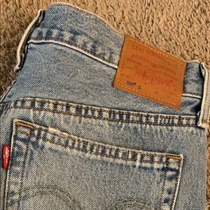 Levi 501 women’s Jeans